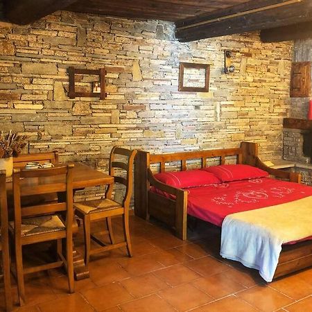 Ferienwohnung Monolocale Rustico Di Montagna Antey-Saint-André Exterior foto
