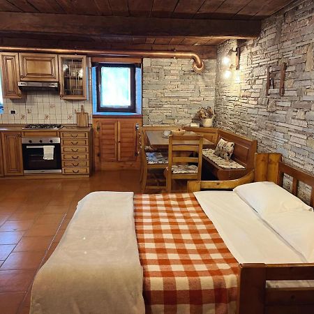Ferienwohnung Monolocale Rustico Di Montagna Antey-Saint-André Exterior foto